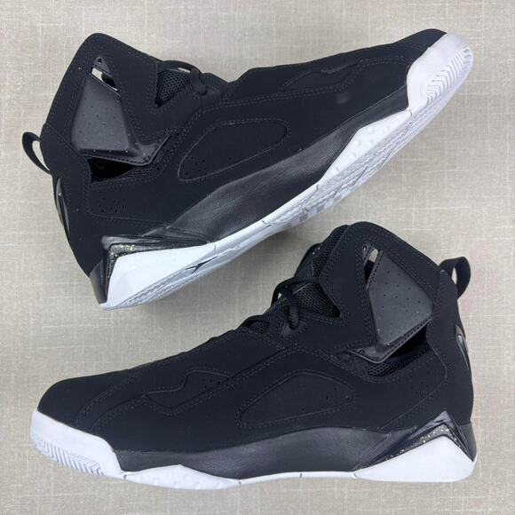 ?‍☠️ 2016 Jordan True Flight “Black” 10M main image 2